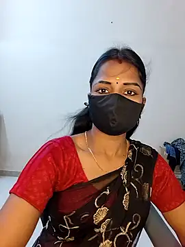 Snapshot of YALINITWO7_TAMIL chatting on 07/11/26, 01:03 YALINITWO7 TAMIL online show from 07/11/26, 01:03