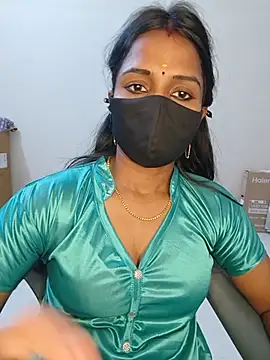 Snapshot of YALINITWO7_TAMIL chatting on 07/19/26, 07:28 YALINITWO7 TAMIL online show from 07/19/26, 07:28