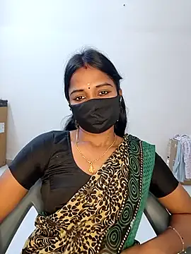 Snapshot of YALINITWO7_TAMIL chatting on 07/23/26, 01:20 YALINITWO7 TAMIL online show from 07/23/26, 01:20