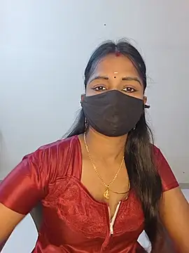 Snapshot of YALINITWO7_TAMIL chatting on 08/05/26, 08:06 YALINITWO7 TAMIL online show from 08/05/26, 08:06