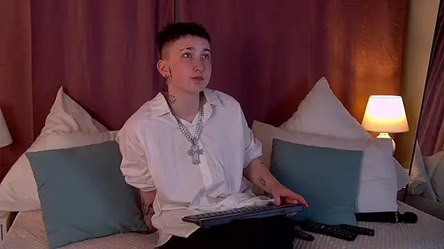 JeanDiamond online show from 06/18/26, 10:47