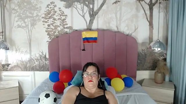 Snapshot of Sallydickinson chatting on 07/02/26, 03:40 Sallydickinson online show from 07/02/26, 03:40