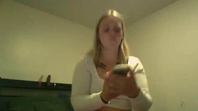 Skylarbaby99 online show from 07/25/26, 01:47