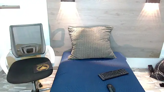 DeboraRaquel online show from 07/12/26, 08:00