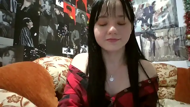 Snapshot of LittilePrincess chatting on 06/20/26, 09:17 LittilePrincess online show from 06/20/26, 09:17