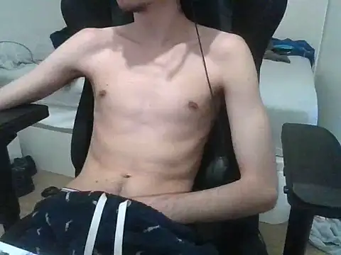 Snapshot of gabrielNovin17cm chatting on 06/15/26, 06:21 gabrielNovin17cm online show from 06/15/26, 06:21