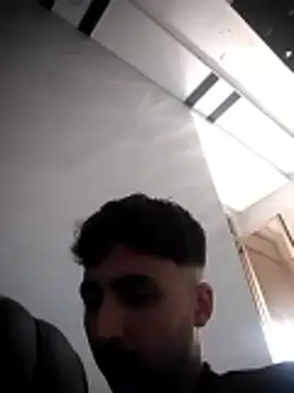 achraf31 online show from 06/19/26, 03:49