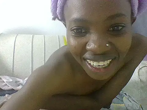 littlefrankie online show from 06/20/26, 01:58