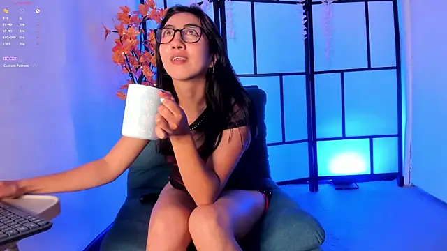 eimy castillo online show from 06/15/26, 03:03