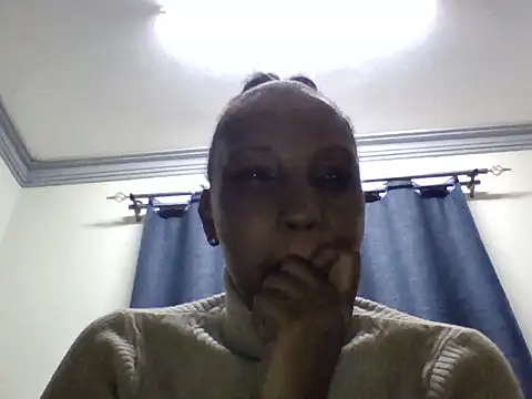 Lindatwiz online show from 06/17/26, 05:58