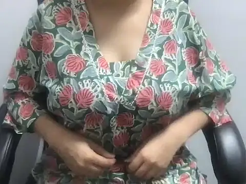Diamond Girl147 online show from 06/17/26, 07:22