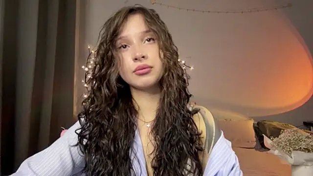 WeepyMoon online show from 07/11/26, 07:05