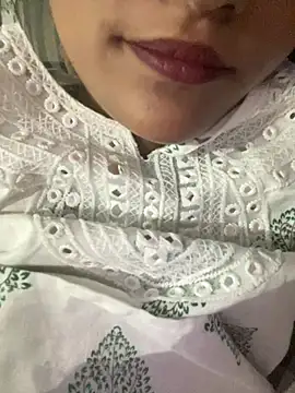 5336Preetkaur873 online show from 06/18/26, 09:14