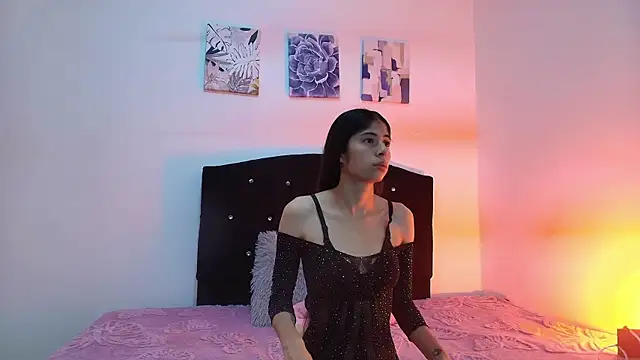 Snapshot of Dahlia__Vixen chatting on 07/11/26, 11:24 Dahlia Vixen online show from 07/11/26, 11:24