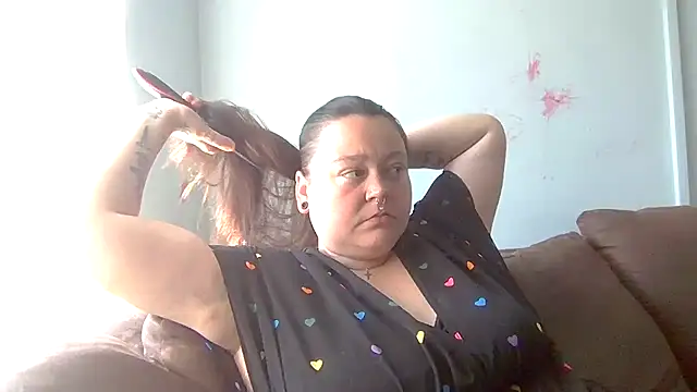Snapshot of MysteriousAlaya chatting on 07/16/26, 01:17 MysteriousAlaya online show from 07/16/26, 01:17