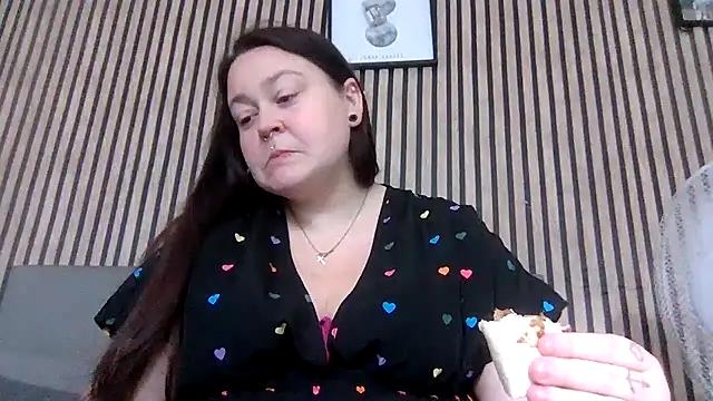 Snapshot of MysteriousAlaya chatting on 07/30/26, 12:37 MysteriousAlaya online show from 07/30/26, 12:37
