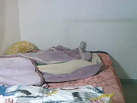 JasmineXX1 online show from 06/18/26, 04:02