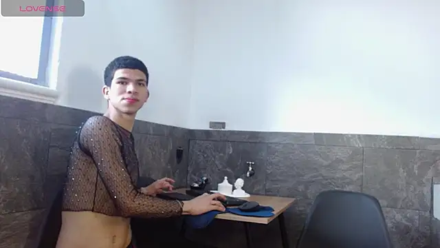 Dilan Femboy online show from 06/22/26, 02:14