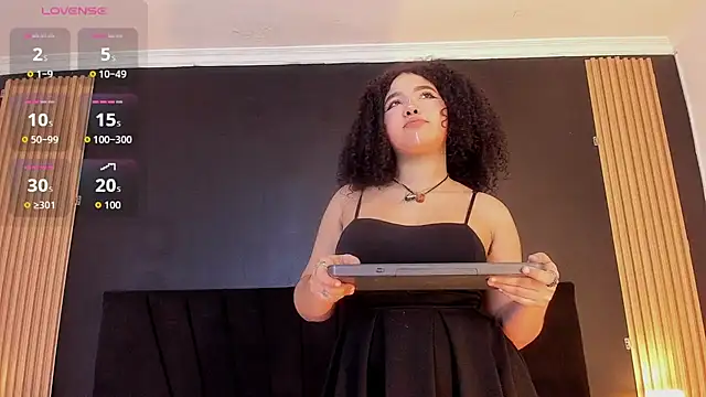lunadoll18 online show from 07/22/26, 04:26