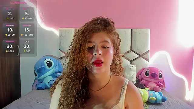 Snapshot of Kiara_velez chatting on 07/11/26, 12:52 Kiara velez online show from 07/11/26, 12:52