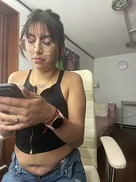 GabyLopez Pink online show from 06/19/26, 03:11