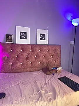 vivirouse online show from 06/19/26, 07:17