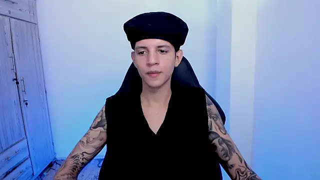 Snapshot of tylerrnova chatting on 07/23/26, 03:15 tylerrnova online show from 07/23/26, 03:15