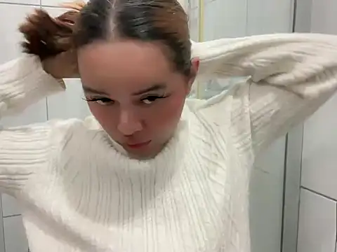 urhottestgurl online show from 06/17/26, 06:49