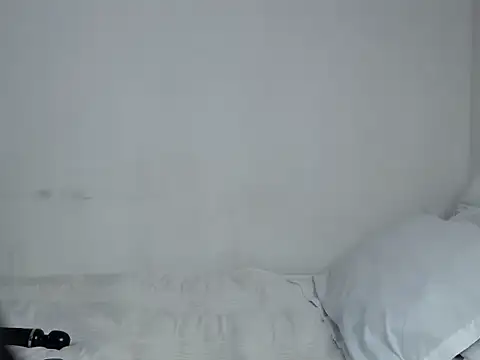 SlenderDiamond online show from 06/26/26, 05:45