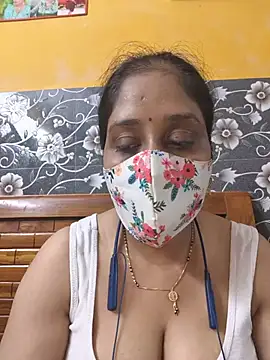 Snapshot of Garimaa_Cherry chatting on 07/21/26, 07:49 Garimaa Cherry online show from 07/21/26, 07:49
