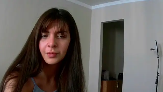 Melena Caramel online show from 08/07/26, 04:03