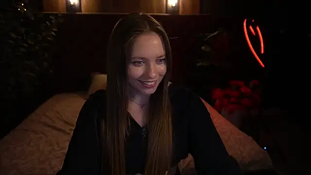 MagneticQueen online show from 06/19/26, 04:11