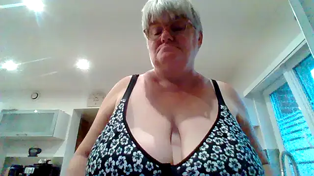 coquinesensuel online show from 08/04/26, 07:27