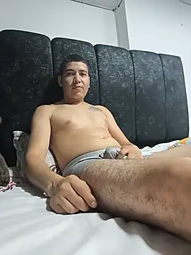 Garycum06 online show from 06/18/26, 01:28