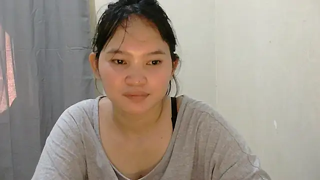 Fhwilloughbyxx online show from 06/27/26, 06:29