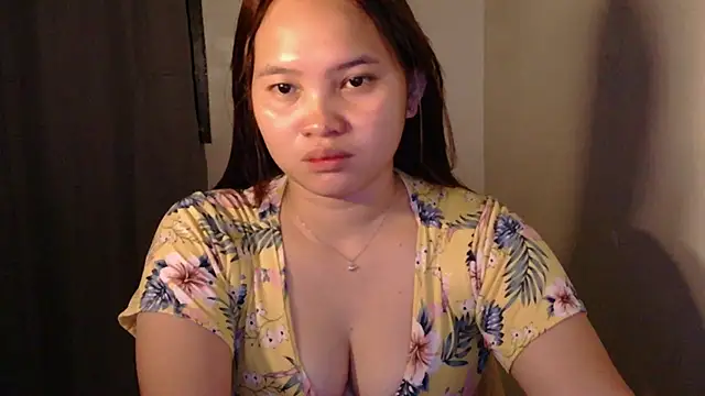 Fhwilloughbyxx online show from 07/27/26, 02:46