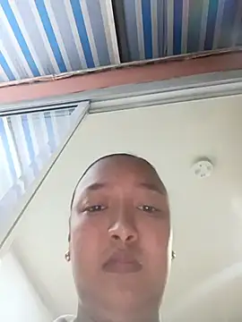 HeLiSa69ebony online show from 08/06/26, 11:50