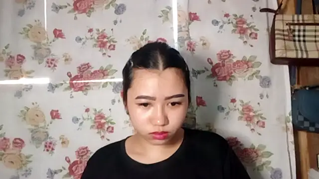 LeahKomarek online show from 06/21/26, 07:22
