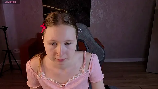 LiliTiny online show from 06/27/26, 01:21