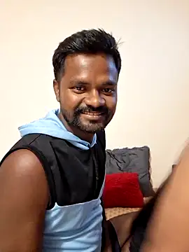 Snapshot of Garima_GILU chatting on 06/19/26, 06:01 Garima GILU online show from 06/19/26, 06:01