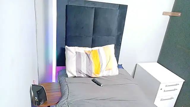 SpicedDove online show from 07/30/26, 11:42