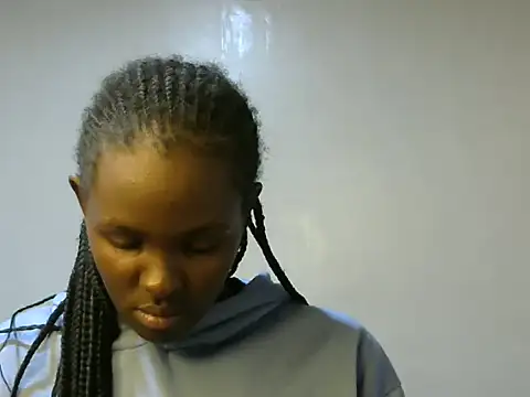 Snapshot of shypretty chatting on 07/04/26, 06:03 shypretty online show from 07/04/26, 06:03