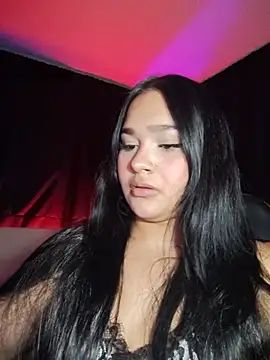 Snapshot of Yesenia26p chatting on 07/17/26, 02:29 Yesenia26p online show from 07/17/26, 02:29