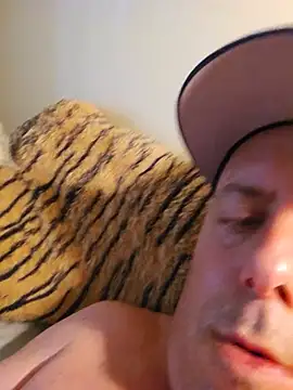 heterohotguy78 online show from 06/28/26, 07:20