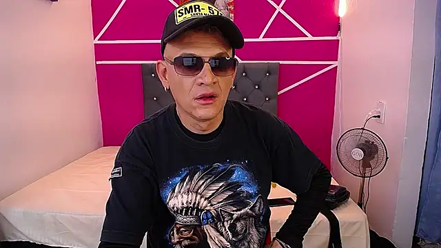 Cesirry  online show from 07/29/26, 06:06