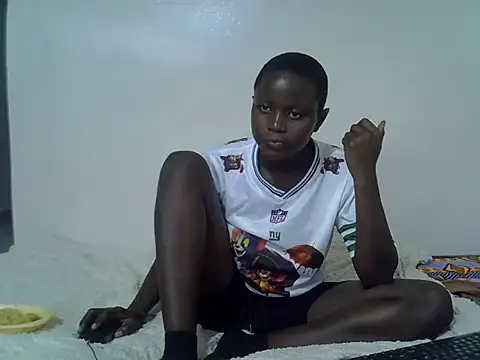 milky gal ebony online show from 07/01/26, 01:13