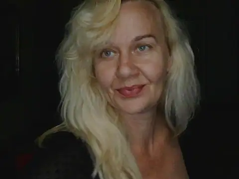 Ravelynni online show from 07/25/26, 02:25