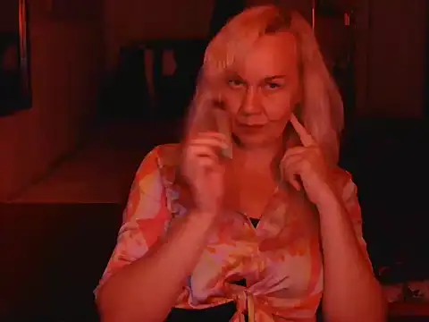 Ravelynni online show from 07/29/26, 04:27