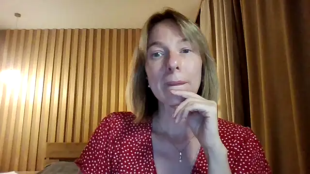 Snapshot of Deloriada chatting on 07/10/26, 03:58 Deloriada online show from 07/10/26, 03:58