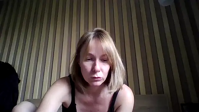 Snapshot of Deloriada chatting on 08/06/26, 09:44 Deloriada online show from 08/06/26, 09:44